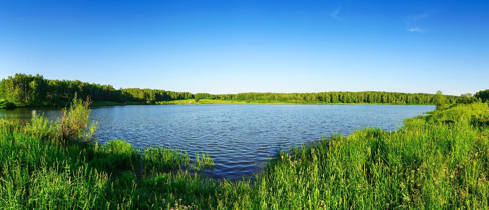 Купить озеро новосибирск. Озеро Нанжуль. Озеро Нанжуль Красноярск. Загородный поселок солнечное озеро в Новосибирской области. Солнечное озеро Кольцово.